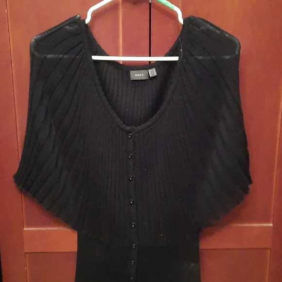 Sweater - Picture 3 of 4